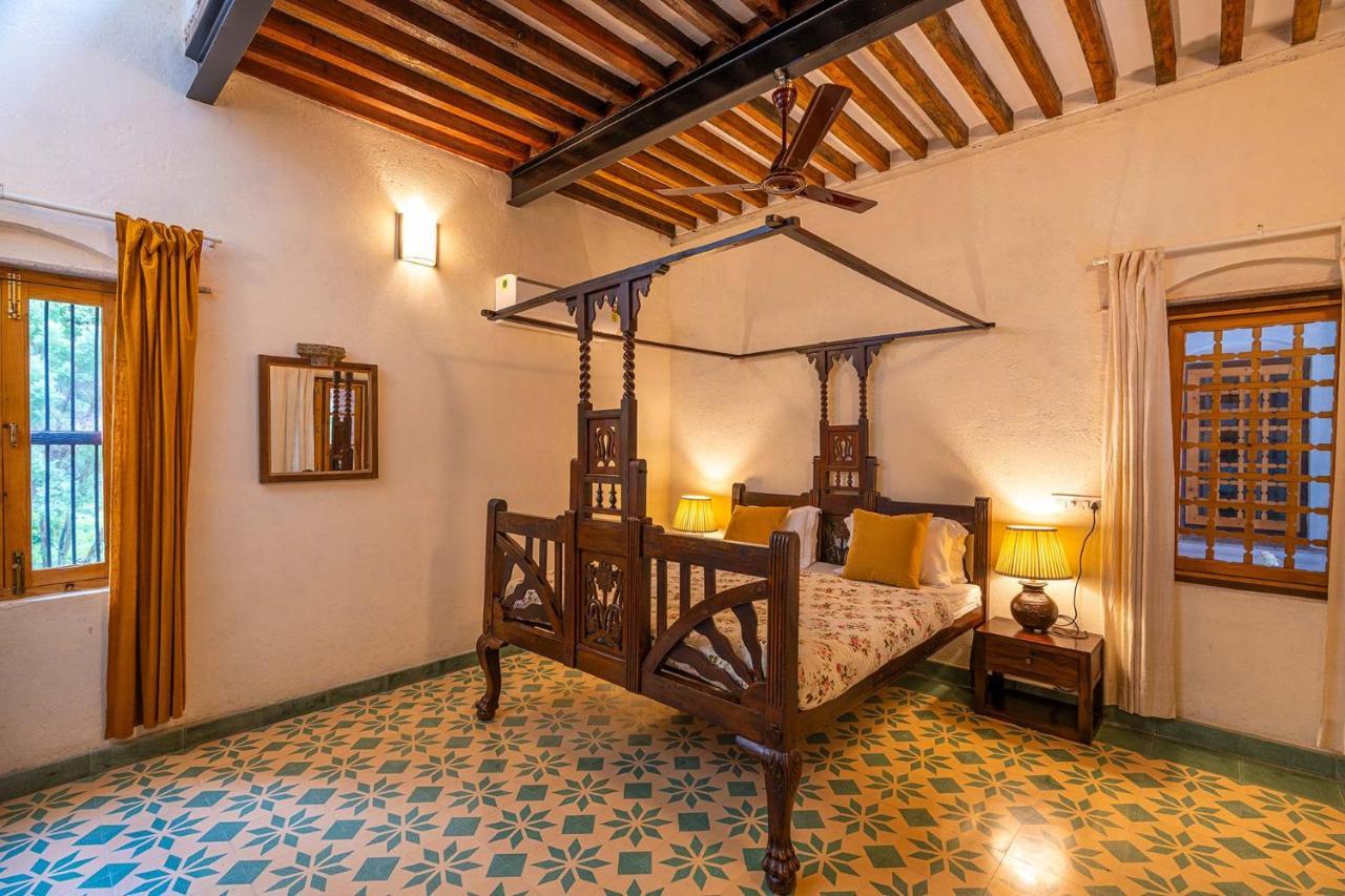 Stayvista'S Peepal Haveli - Rustic Kothi With Terrace, Breathtaking View & Bonfire Narainpur  Экстерьер фото